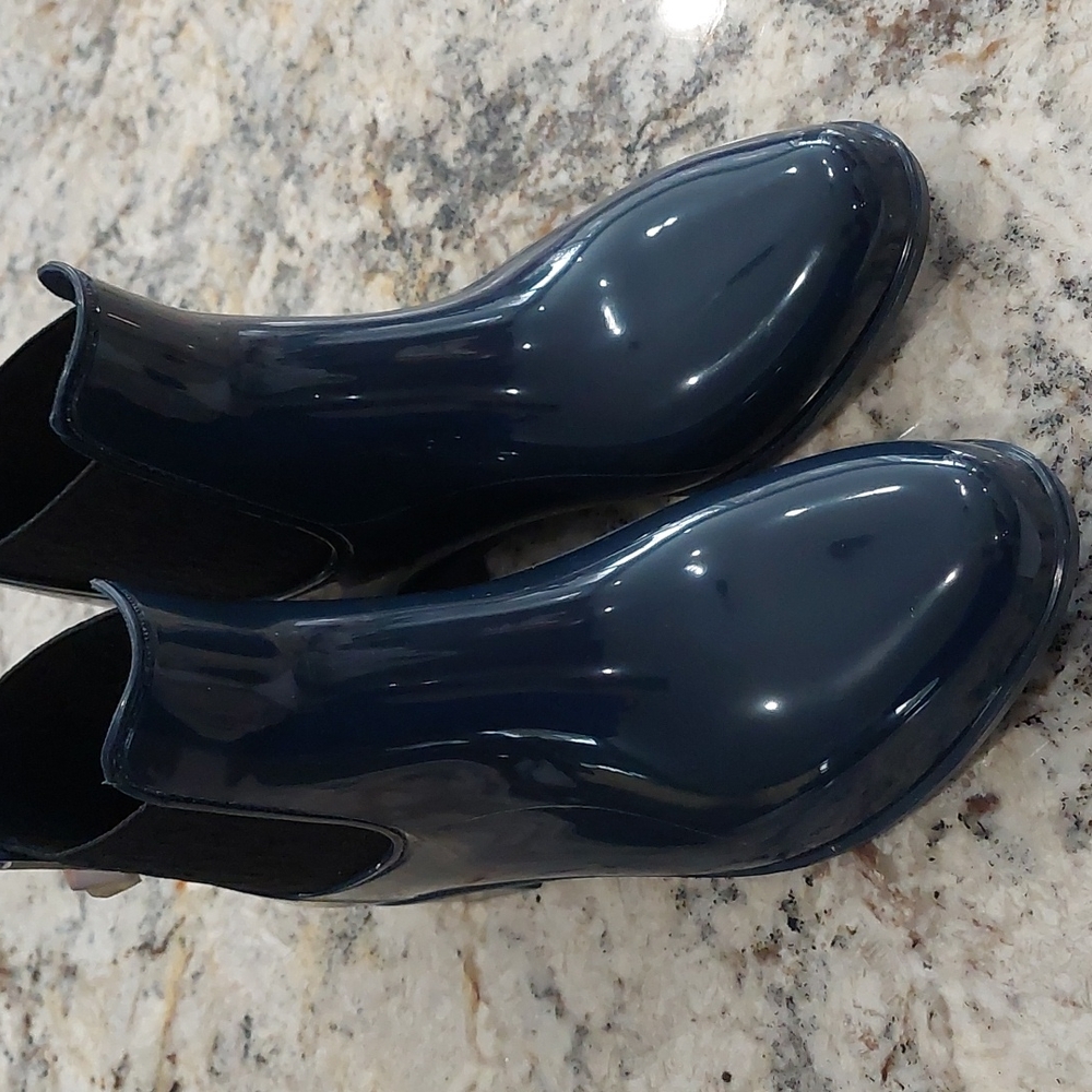 Michael Kors NEW/UNWORN The Uma Rain Boot Navy Size 8